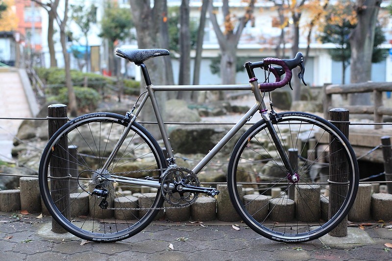 REW10WORKS バングル ダマスカス鋼 Rew10Works”のオリジナルバングル 完成品をご紹介！！ | SHARE