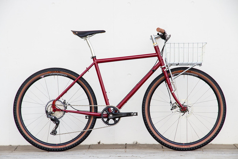 SURLY* disc trucker / BUILT BY BLUE LUG - CUSTOMER'S BIKE CATALOG