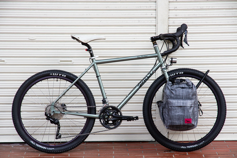 Toyo 日本製　マウンテンバイク エブリデイカスタム　ネイビースパークル Toyo 日本製 マウンテンバイク エブリデイカスタム ネイビースパークル