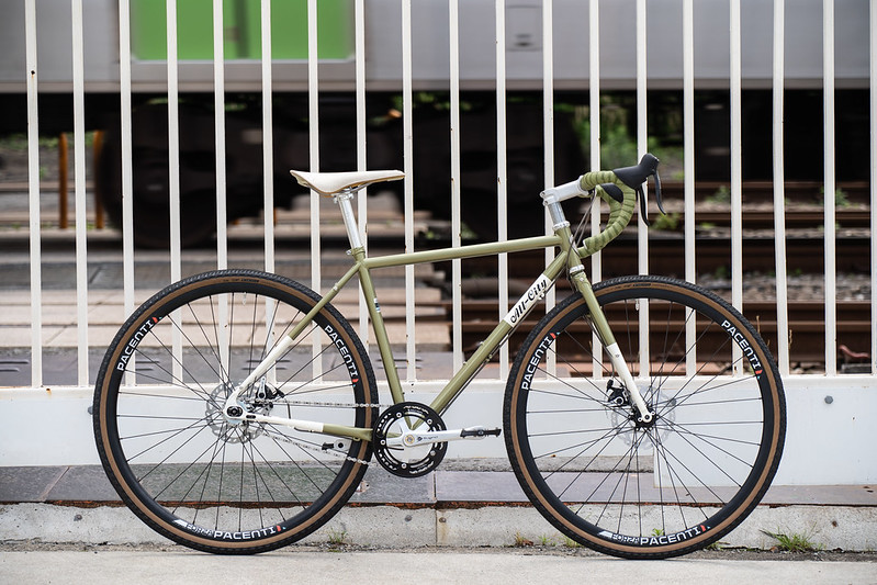 【BLUE LUG】IRO CYCLE 高級部品付き BLUE LUG】IRO CYCLE 高級部品付き BLUE LUG】IRO CYCLE 高級