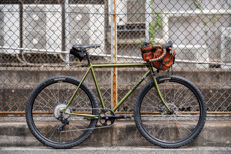 SURLY* straggler / BUILT BY BLUE LUG - CUSTOMER'S BIKE
