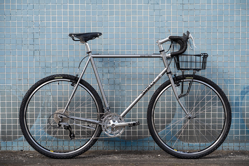 surly クロスチェック cross-check 46 blue lug SURLY* cross-check / BUILT BY BLUE LUG - CUSTOMER'S BIKE