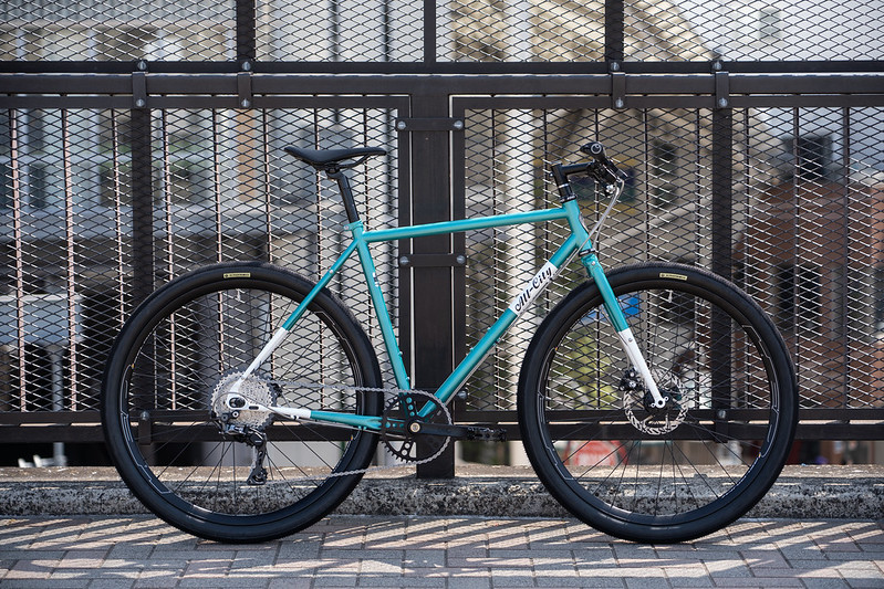 【BLUE LUG】IRO CYCLE 高級部品付き BLUE LUG】IRO CYCLE 高級部品付き