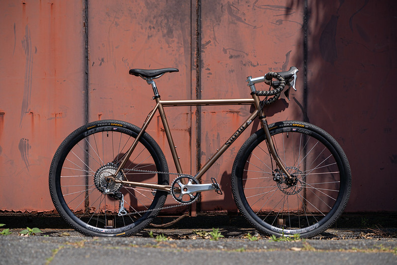 SURLY* straggler / BUILT BY BLUE LUG - CUSTOMER'S BIKE CATALOG