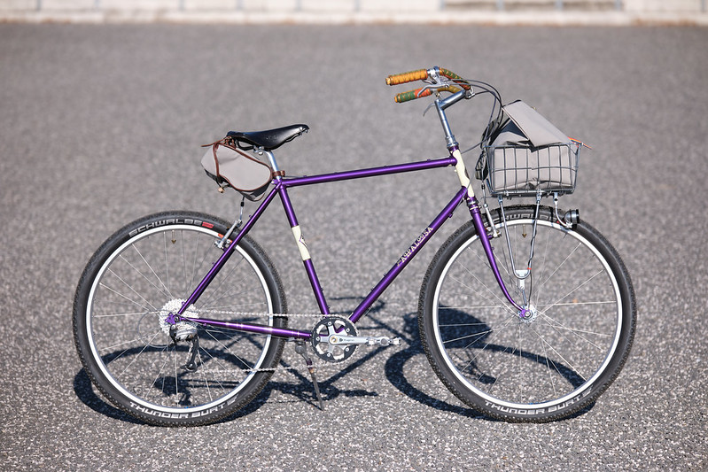 Rivendell サドル 夢の国。日常からの逃避行。RIVENDELLバイクカタログ。 - BLUE