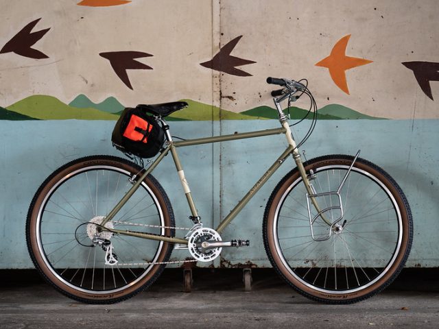 RIVENDELL BICYCLE WORKS - BLUE LUG