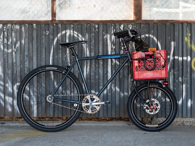 CRUST BIKESのカーゴフォーク 