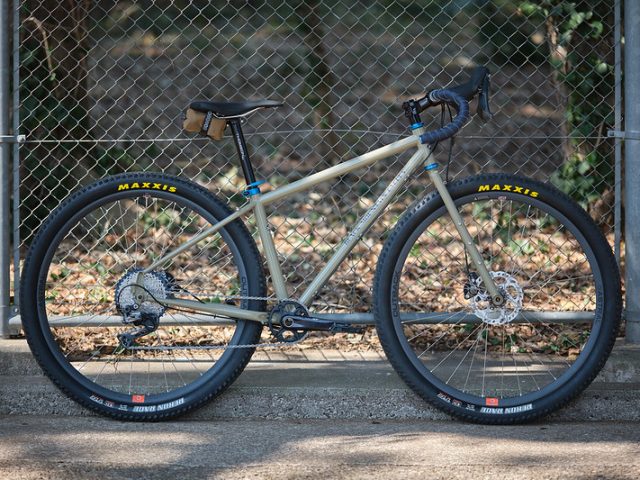 BLACK MOUNTAIN CYCLES* la cabra V1 frame set (peanut butter