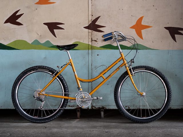 RIVENDELL BICYCLE WORKS - BLUE LUG RIVENDELL BICYCLE WORKS - BLUE LUG