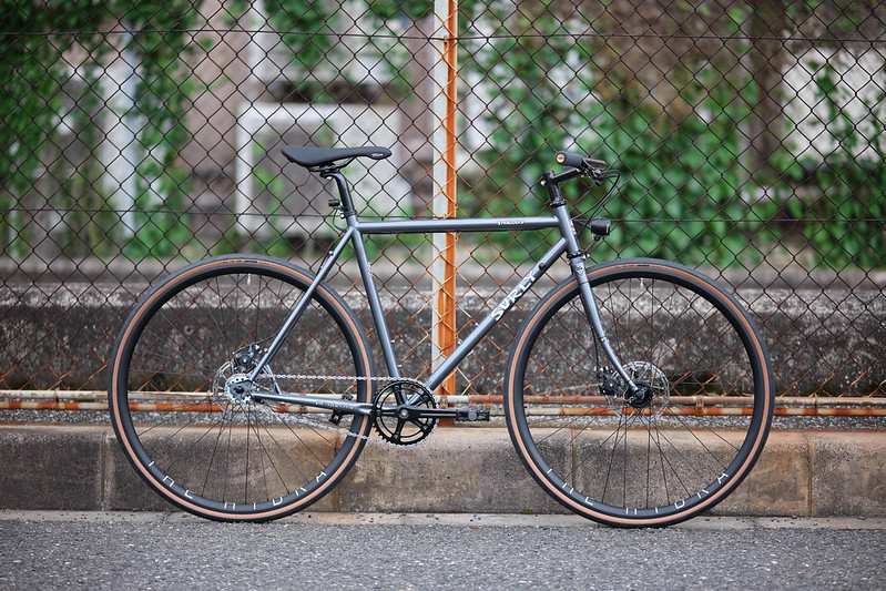 サーリー　ストラグラー　画像のセットプラス　シムワークスタイヤ付き SURLY Straggler 650B x SimWorks】 パーツ移植で使い続ける