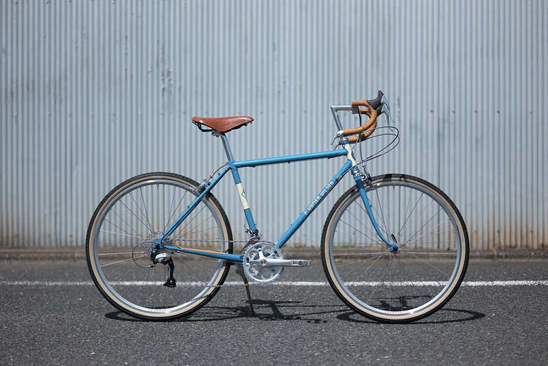 【BLUE LUG】IRO CYCLE 高級部品付き BLUE LUG】IRO CYCLE 高級部品付き MASI】クラシックなルックス