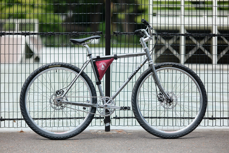 straggler - SURLY / BLUE LUGスタッフによるほぼ全モデル紹介