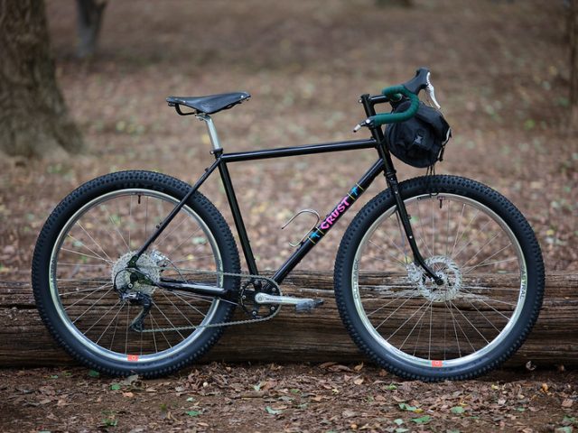 CrustBikes Evasion Mサイズ 固定セミファット CRUST BIKES* evasion