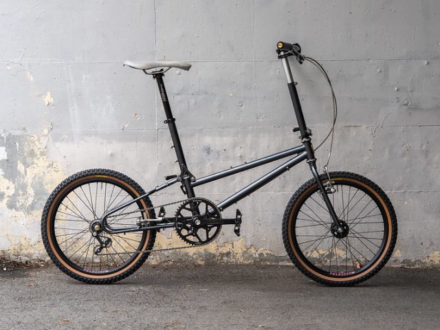 BIKE FRIDAY TOKYO / Blue Lug