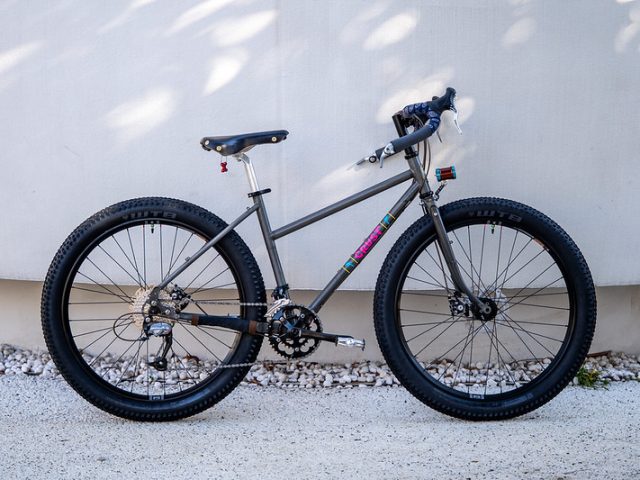 🌴 CRUST BIKES 🌴 EVASION - BLUE LUG