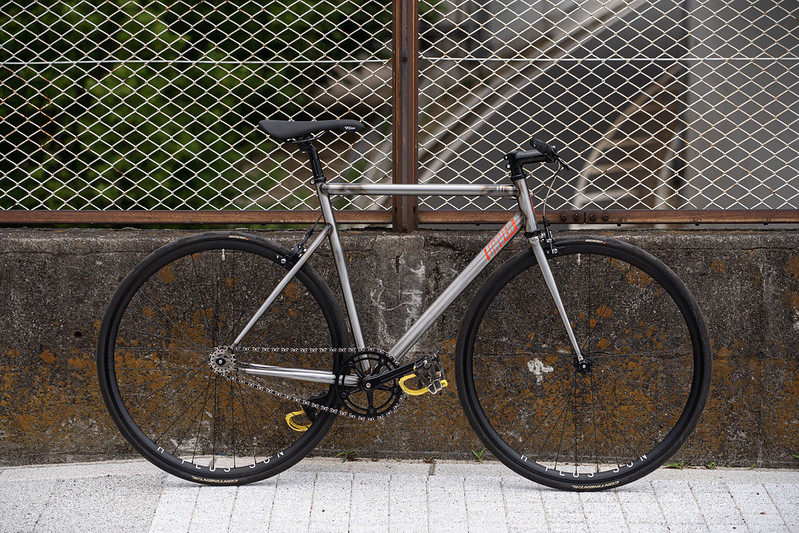UNVER* rapid track / BUILT BY BLUE LUG - CUSTOMER'S BIKE CATALOG