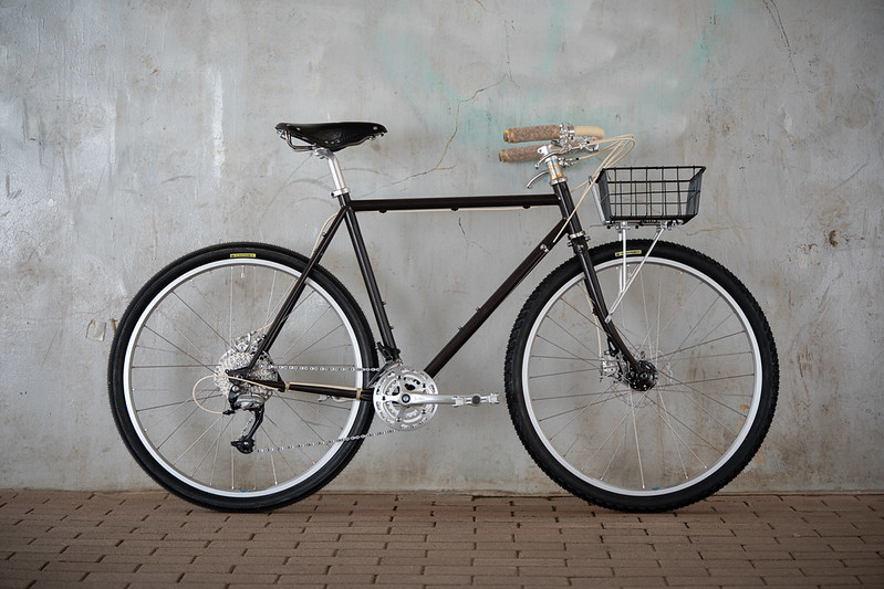 straggler - SURLY / BLUE LUGスタッフによるほぼ全モデル紹介