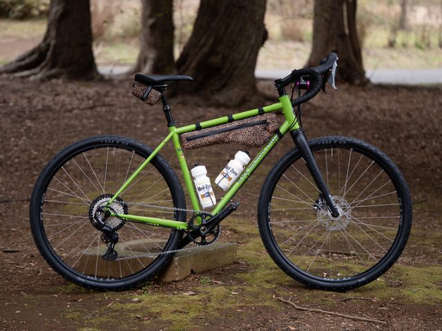 BLACK MOUNTAIN CYCLES - BLUE LUG