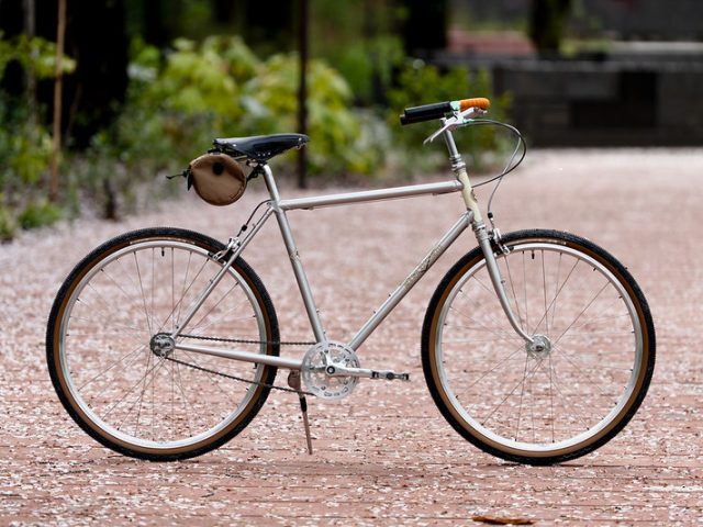 RIVENDELL BICYCLE WORKS - BLUE LUG