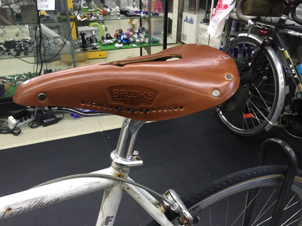 Brooks Imperial B17サドル