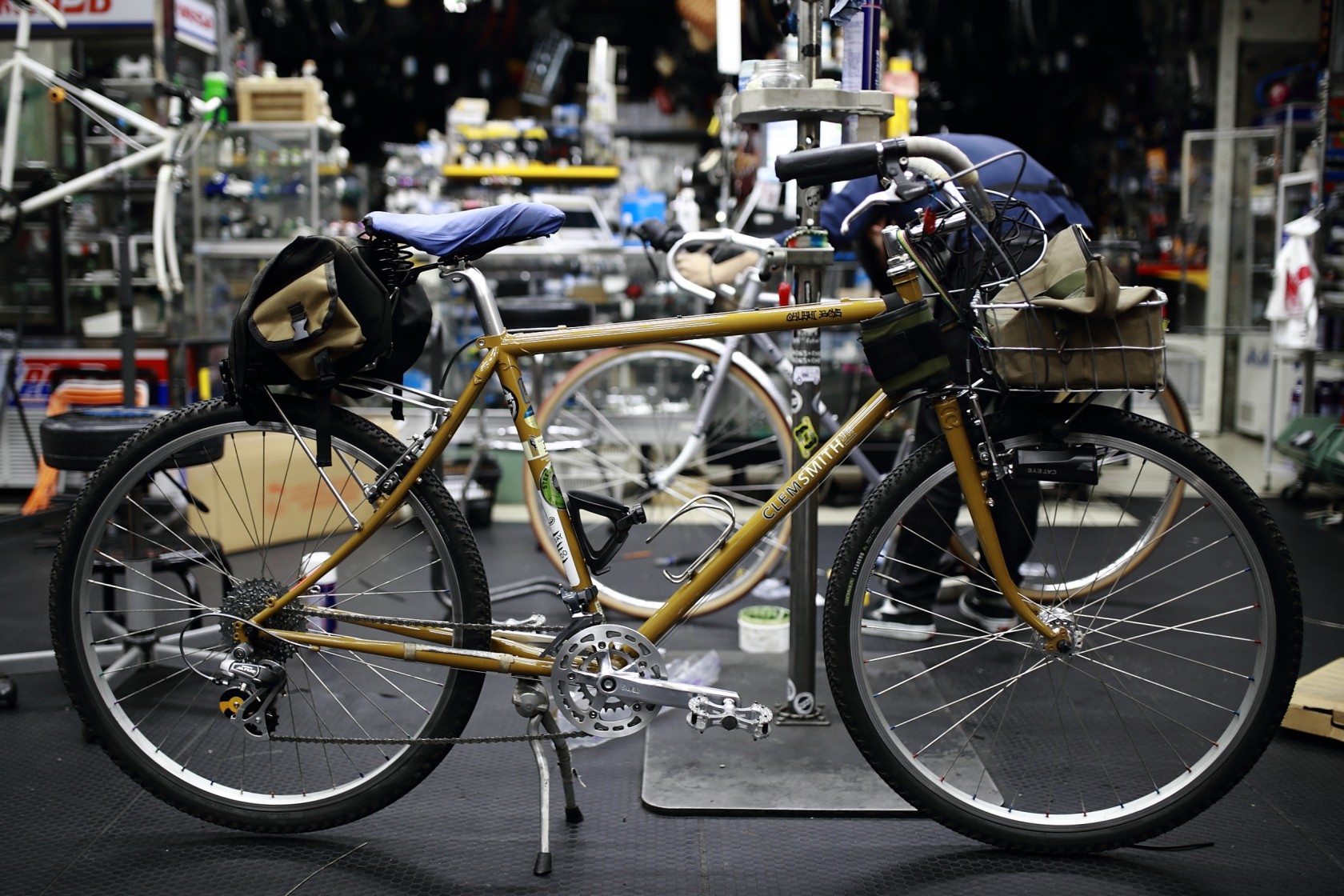 MY BIKEのカスタムと、MYフェイバリットBAGの紹介 - BLUE LUG BLOG