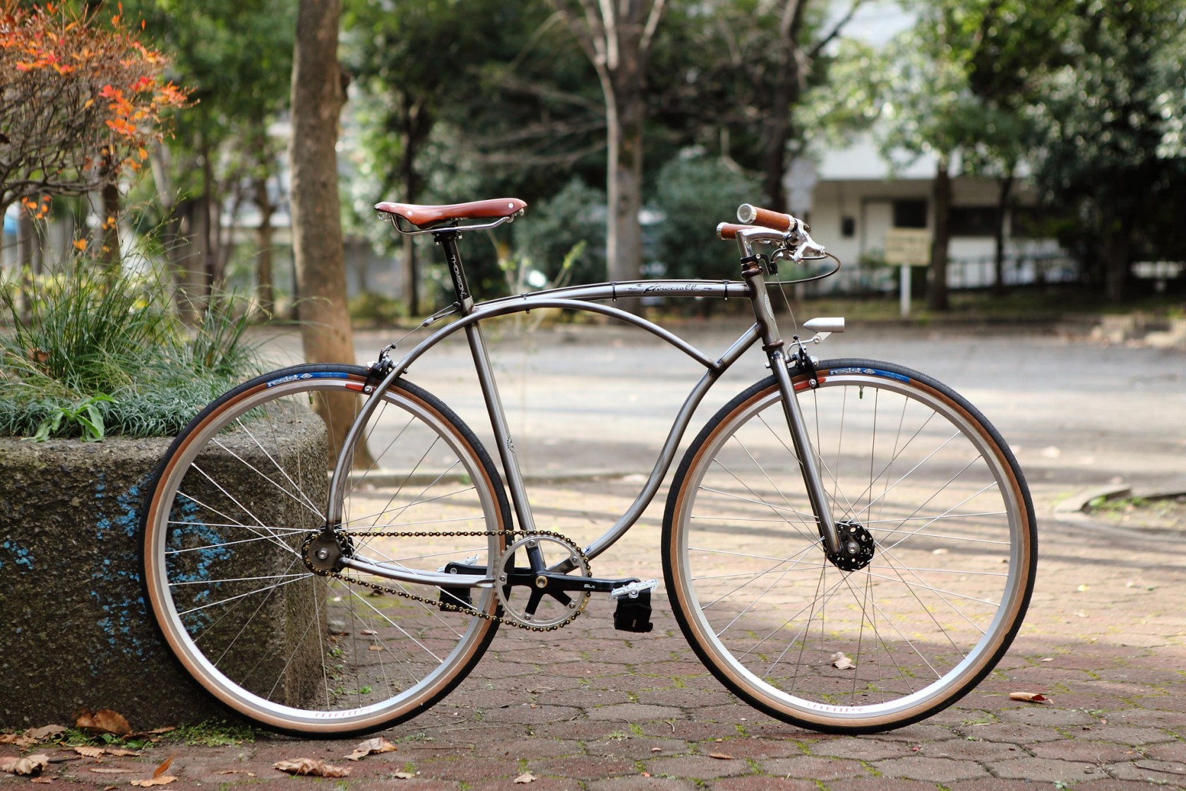 T19 × HOW I ROLL MINIUM