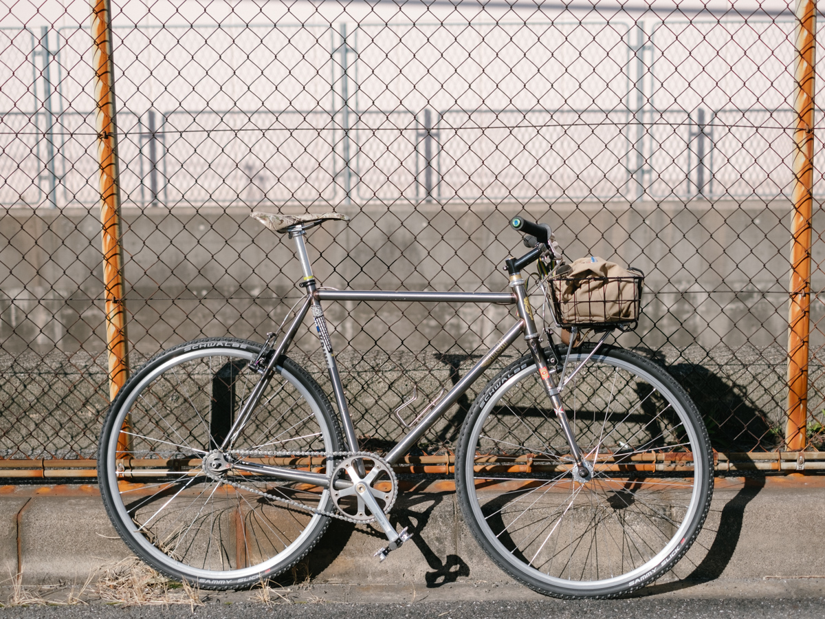 ヨツバサイクル フルーツバスケット カゴ ライザー blue lug surly