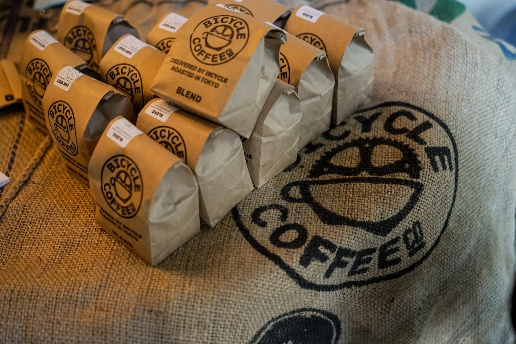 BICYCLE COFFEE ジップパーカー　bluelug circles magnetpack_jpg.jpg