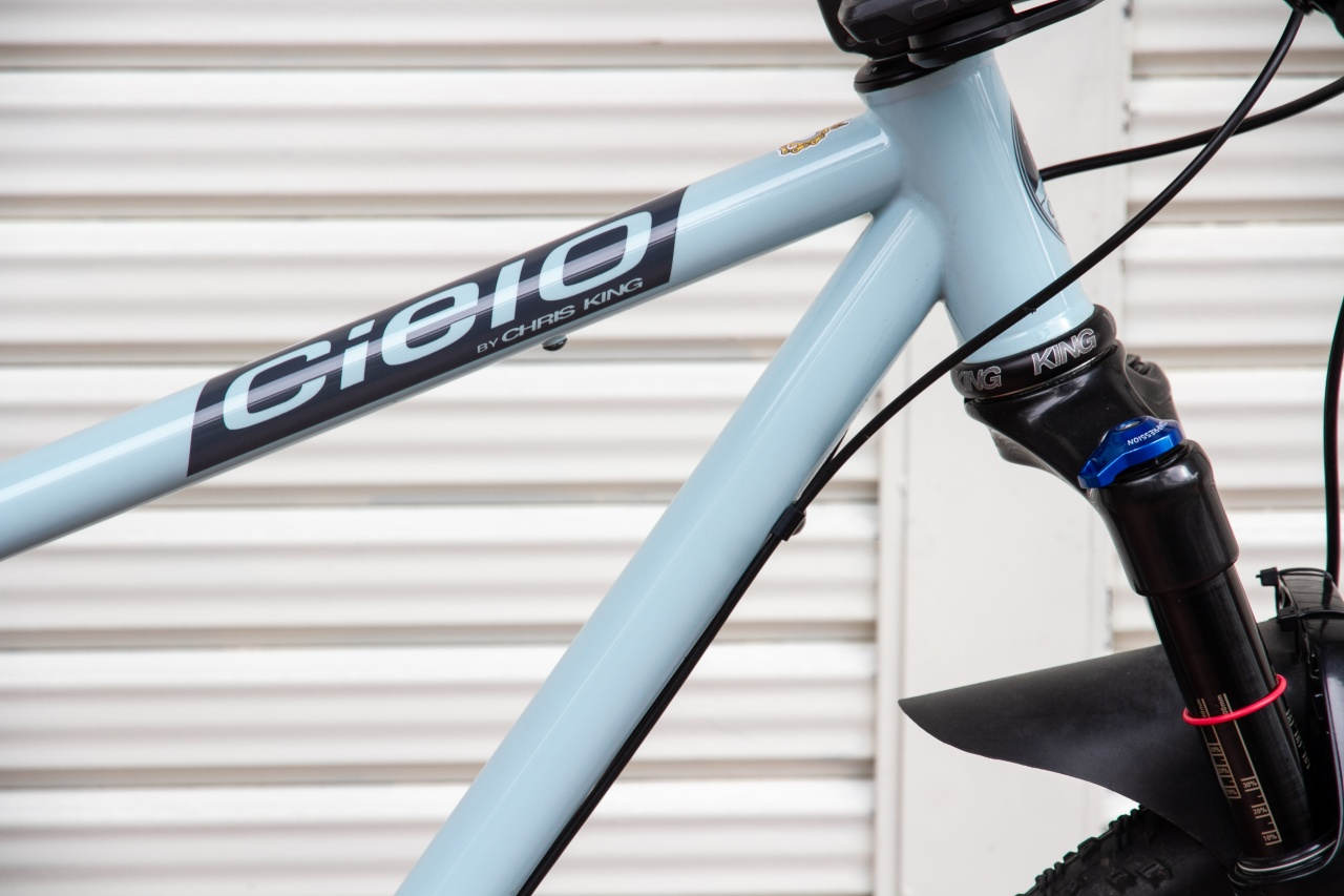 supreme x blue lug bike シュプリーム ブルーラグ 自転車 Supreme x Blue Lug Reflector Black シュプリーム ブルーラグ