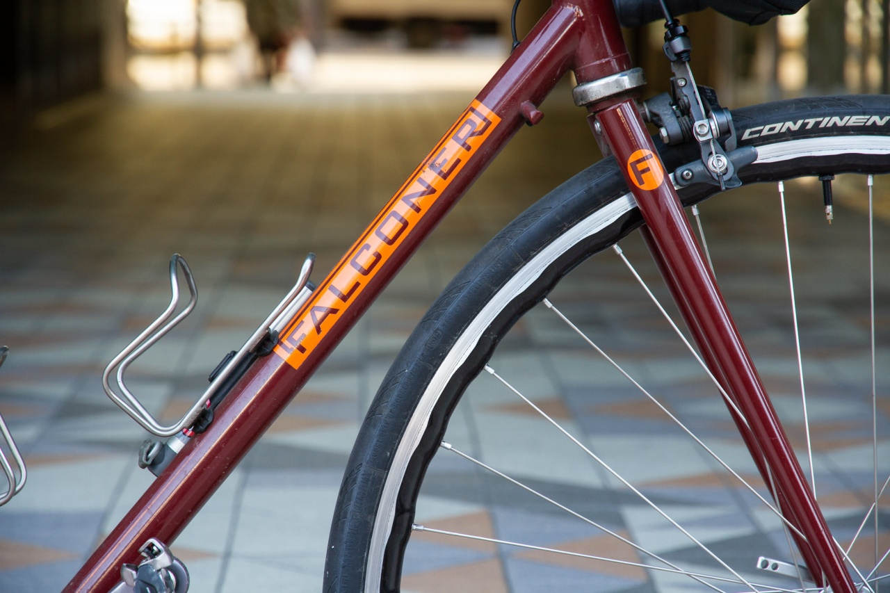 AETHOS SPORT - SHIMANO 105 BLUONYX/METOBSD 49(49 サテンブルーオニキス/メタリックオブシディアン):  バイク｜スペシャライズドオンラインストア