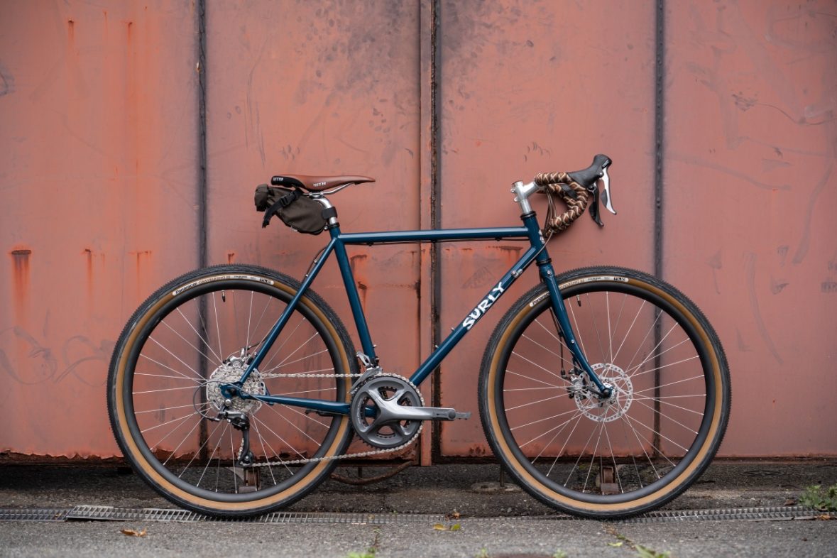 PINOだけは無限に食えると思ってた、SURLY STRAGGLER。 - BLUE LUG