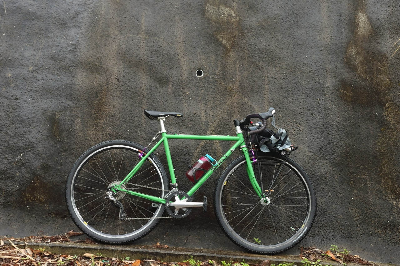 ちっちっち　ルカグロッシ バークレー　2点まとめ two cross check - BLUE LUG BLOG | 自転車店 ブルーラグ