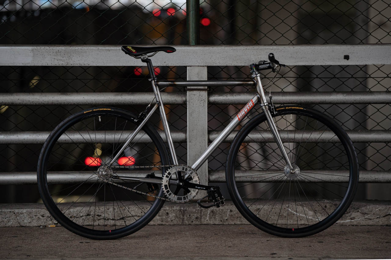 自転車本体 UNVER rapid track 52761281098_c9f13a2261_k.jpg