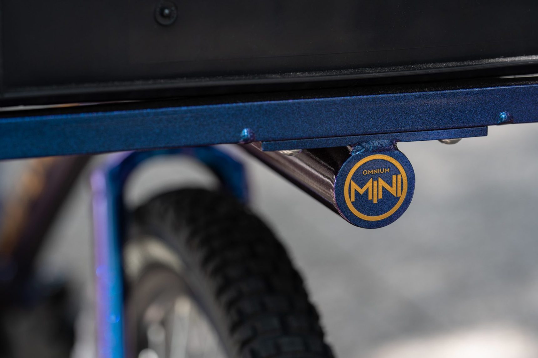 OMUMIUM mini & SDG bel-air animal throwback saddle - BLUE LUG BLOG