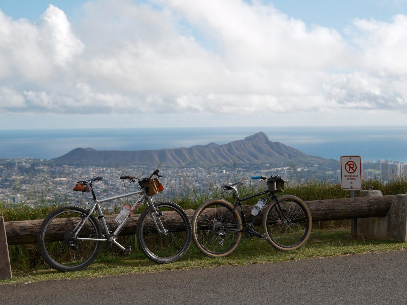 海外・飛行機輪行】自転車遊びのワン・オプション - BLUE LUG BLOG