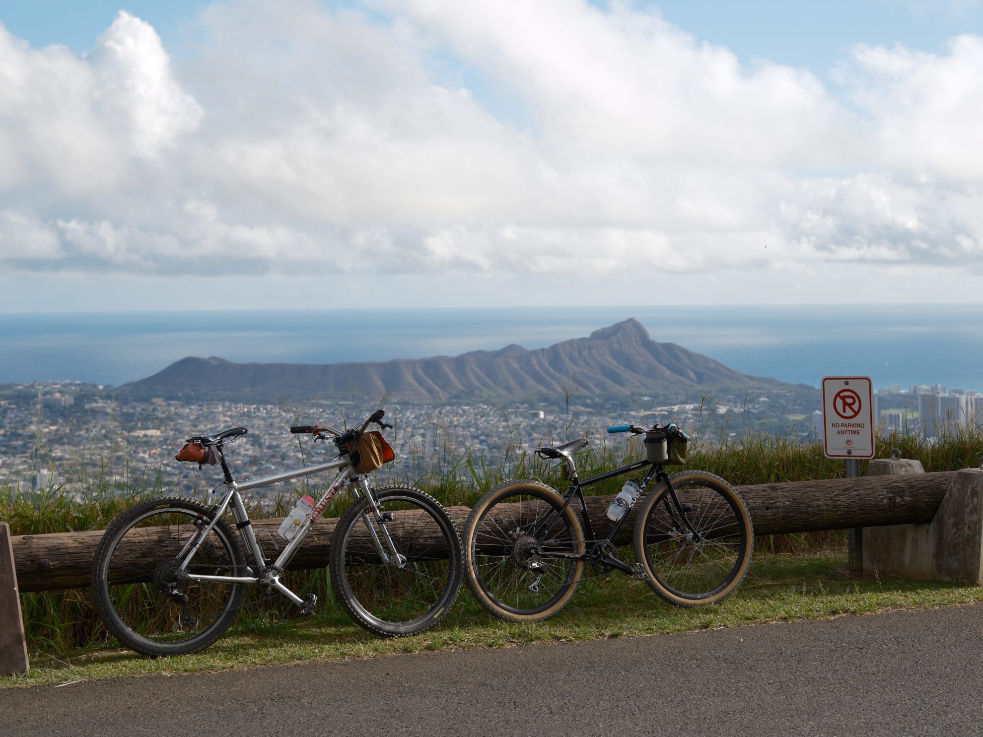 海外・飛行機輪行】自転車遊びのワン・オプション - BLUE LUG BLOG