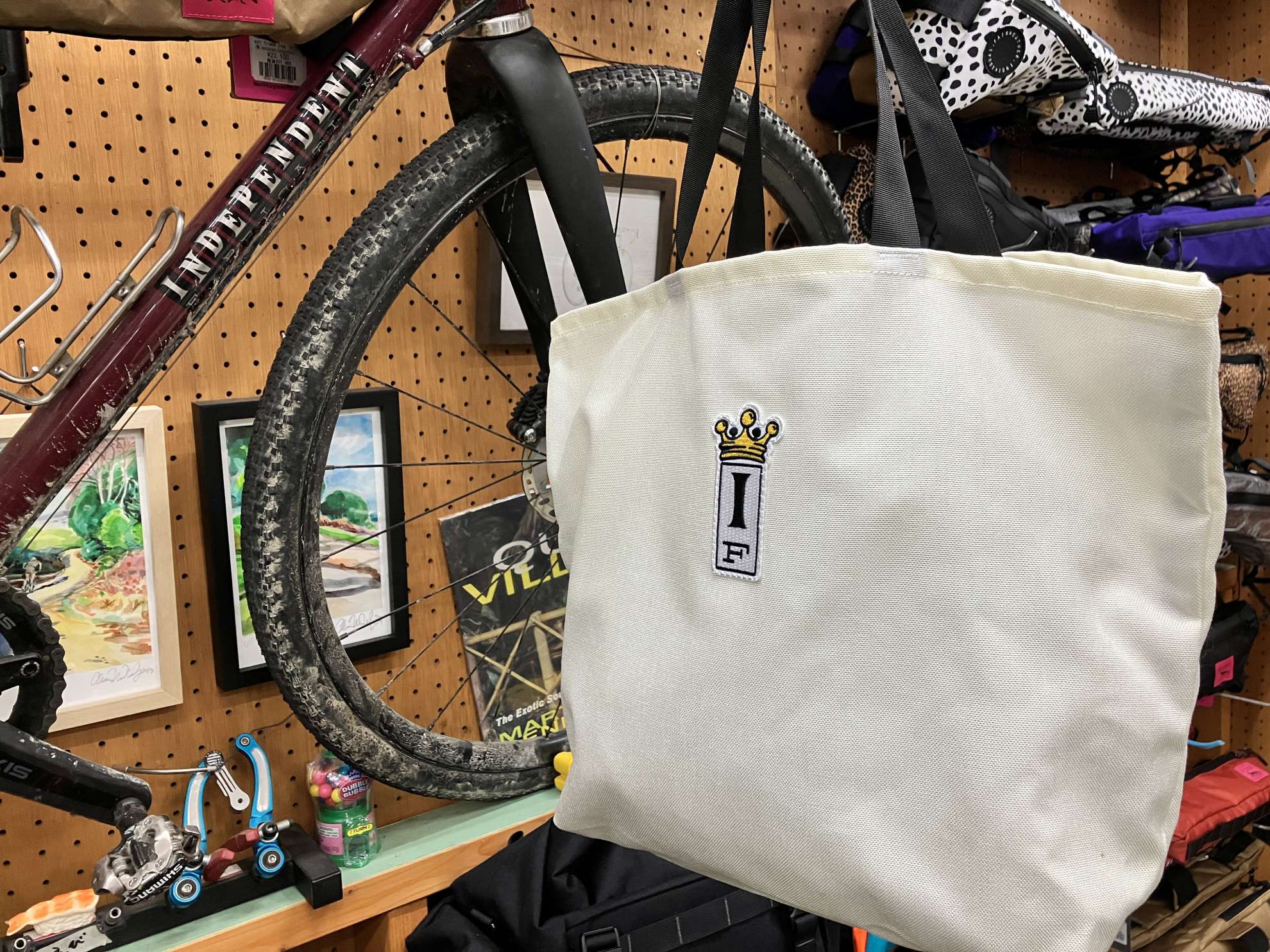 この「 I 」の重み - BLUE LUG STAFF REVIEW | 自転車店 ブルーラグ