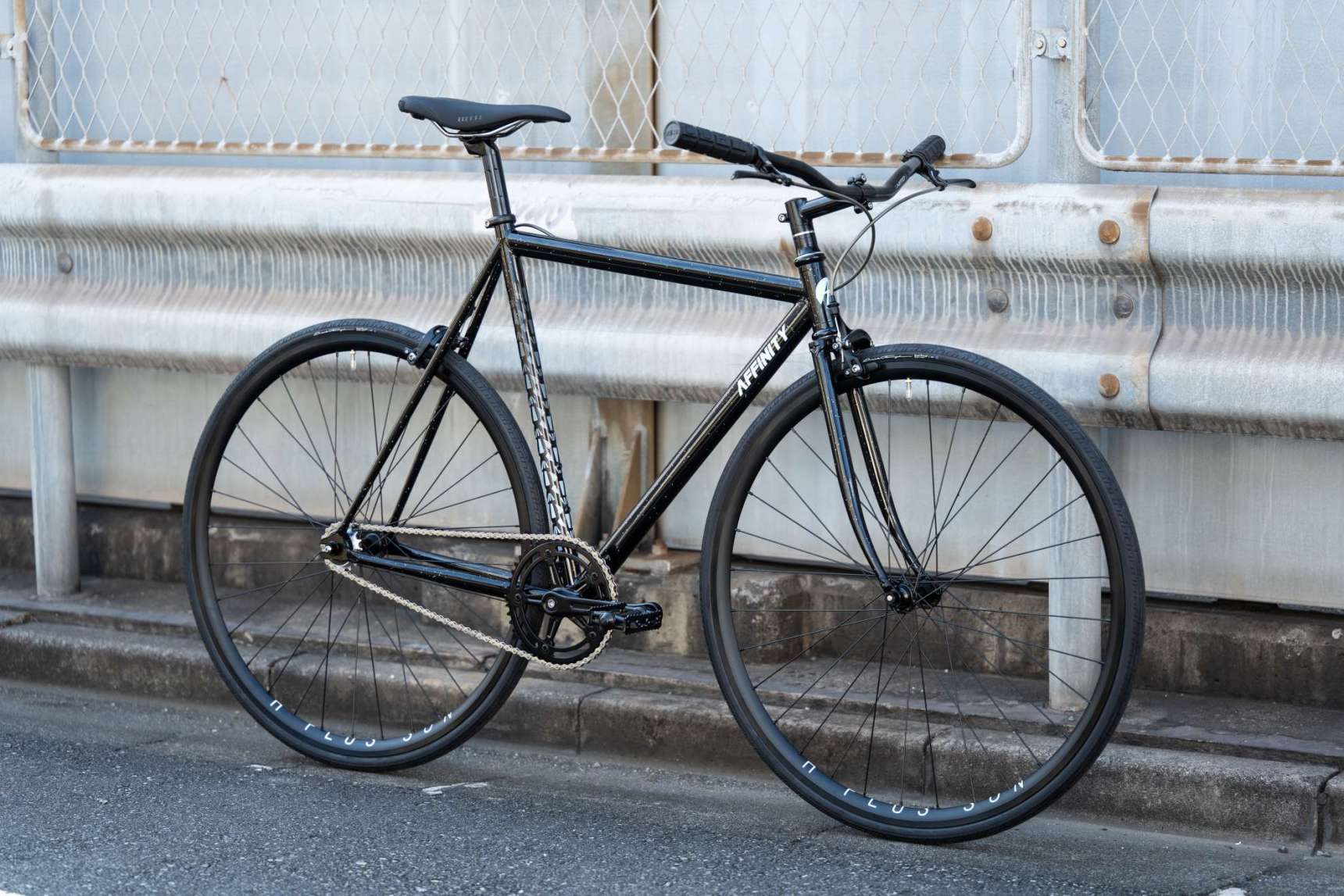 【引取のみ】AFFINITY LOPRO (M) フレームセット AFFINITY CYCLES Lo Pro Track Frame Set