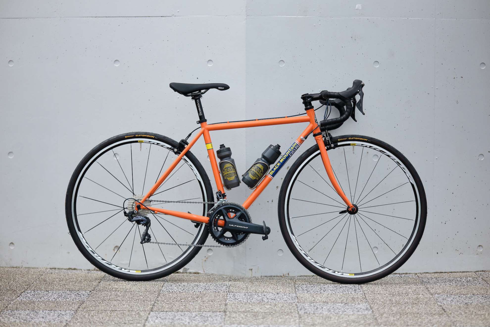 棚卸後捜索線上、上馬的バイクチェック - BLUE LUG BLOG | 自転車店