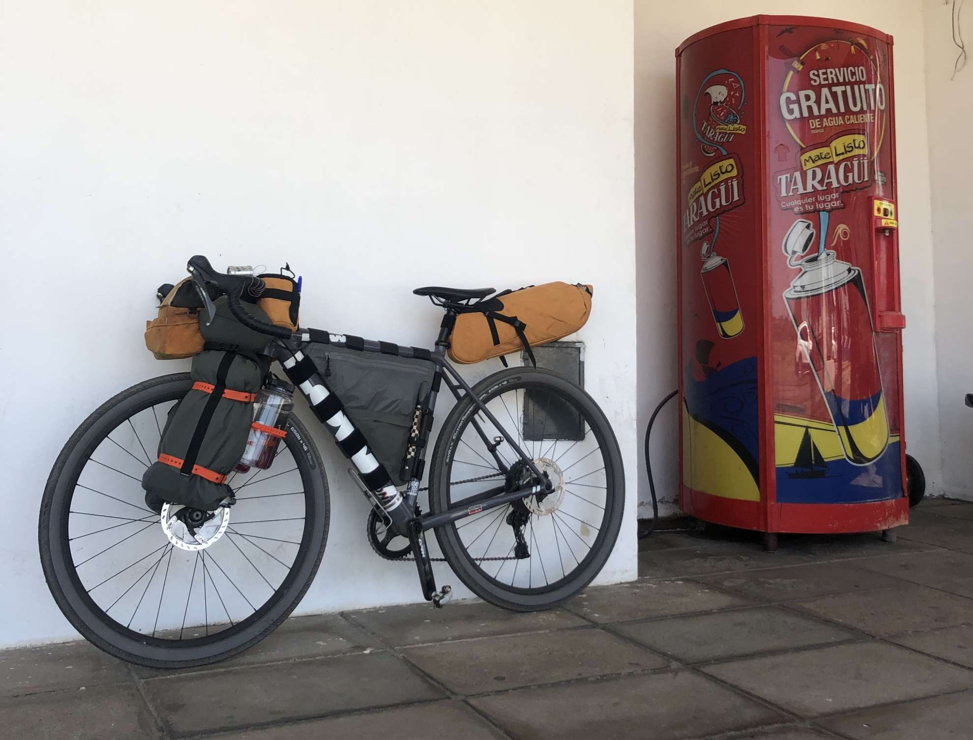 ウエンツ的、旅のすゝめ。 - BLUE LUG BLOG | 自転車店 ブルーラグ