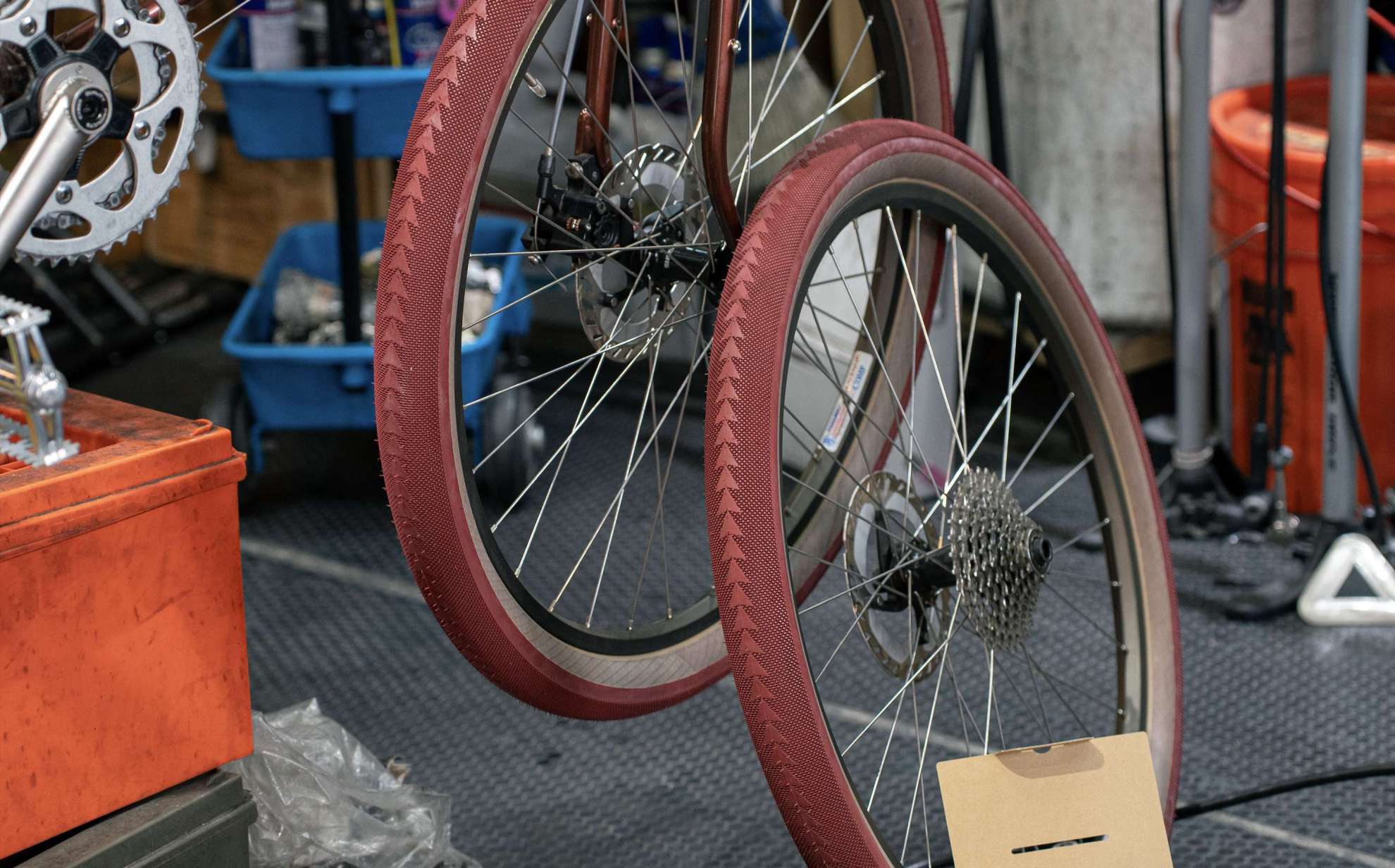 Ultradynamico新作＆再入荷！ - BLUE LUG BLOG | 自転車店 ブルーラグ