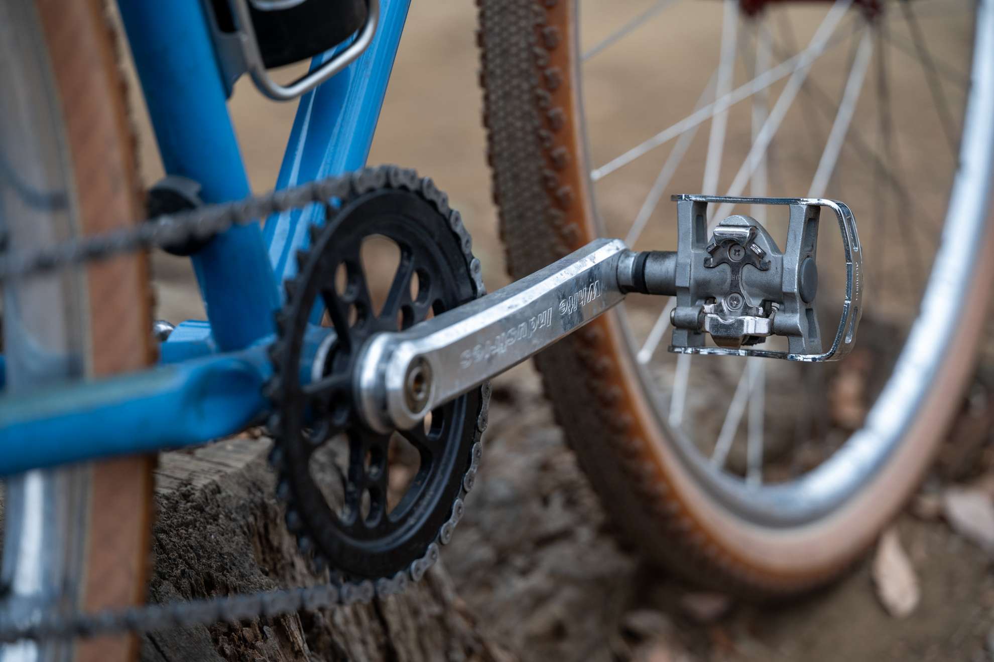 ダサい方 - BLUE LUG STAFF REVIEW | 自転車店 ブルーラグ 商品レビュー