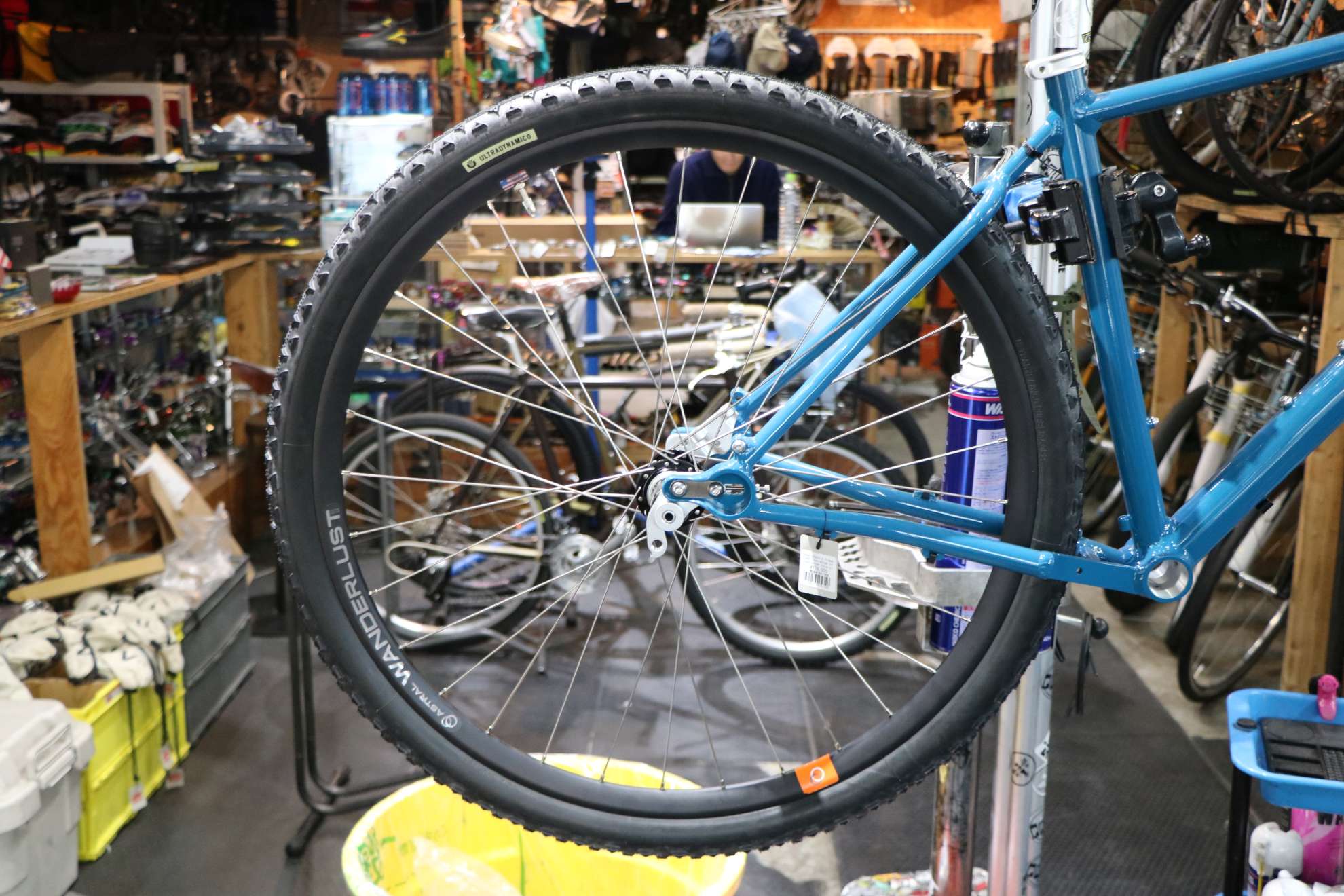 Astralのストックホイール2026！ - BLUE LUG BLOG | 自転車店