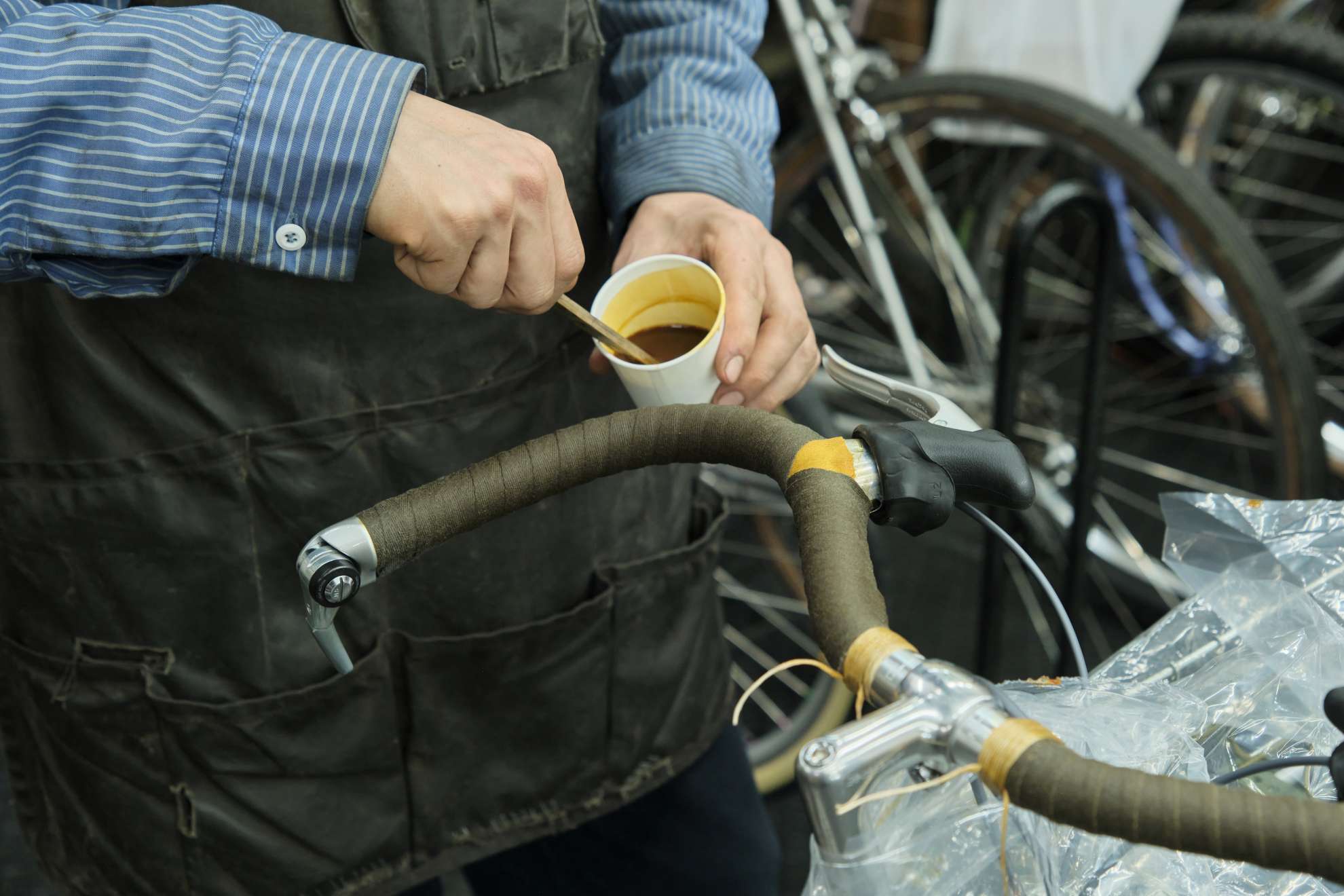 コットンバーテープ新色とニスを考える - BLUE LUG BLOG | 自転車店
