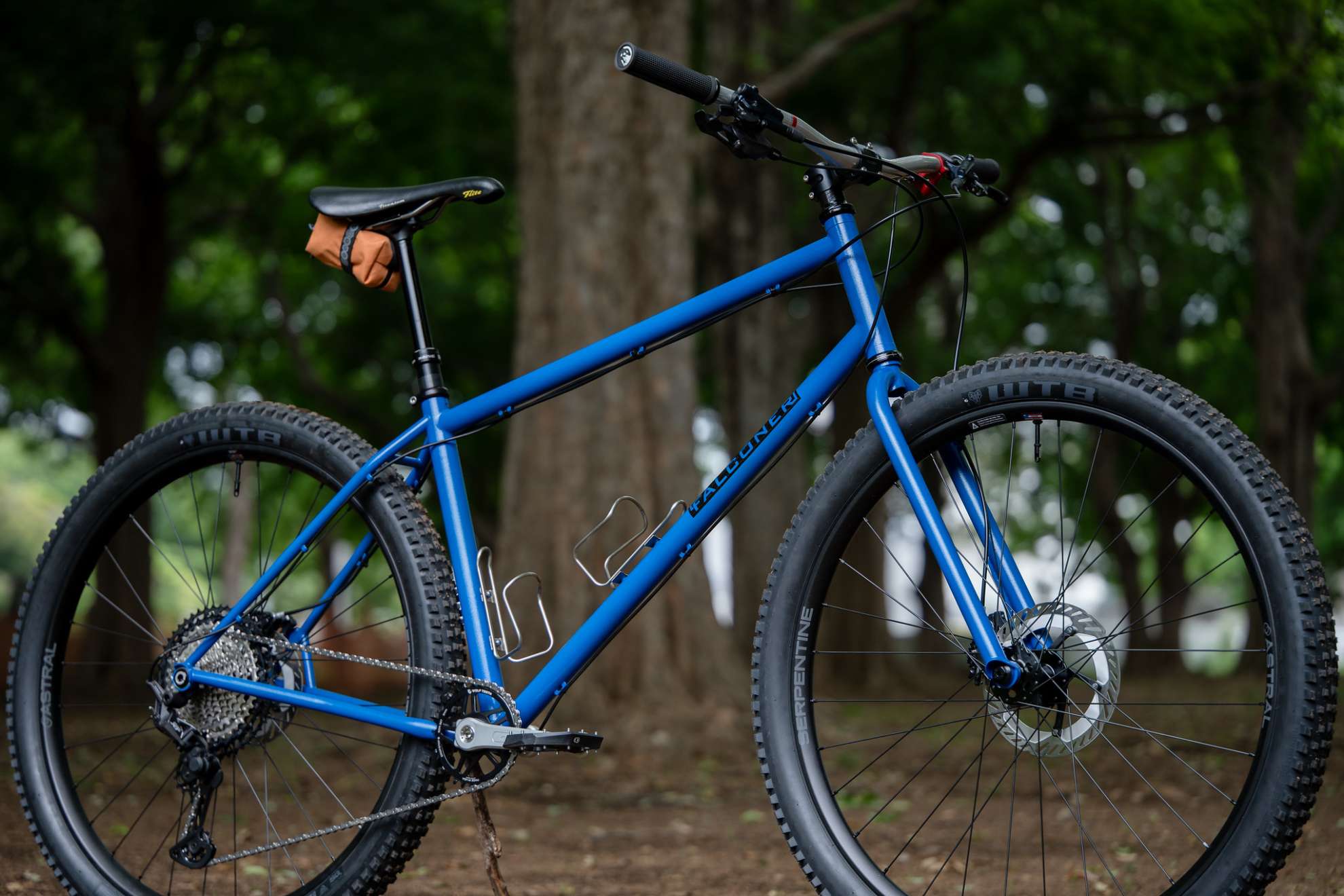 MADEとハンドメイドバイクチェック - BLUE LUG BLOG | 自転車店