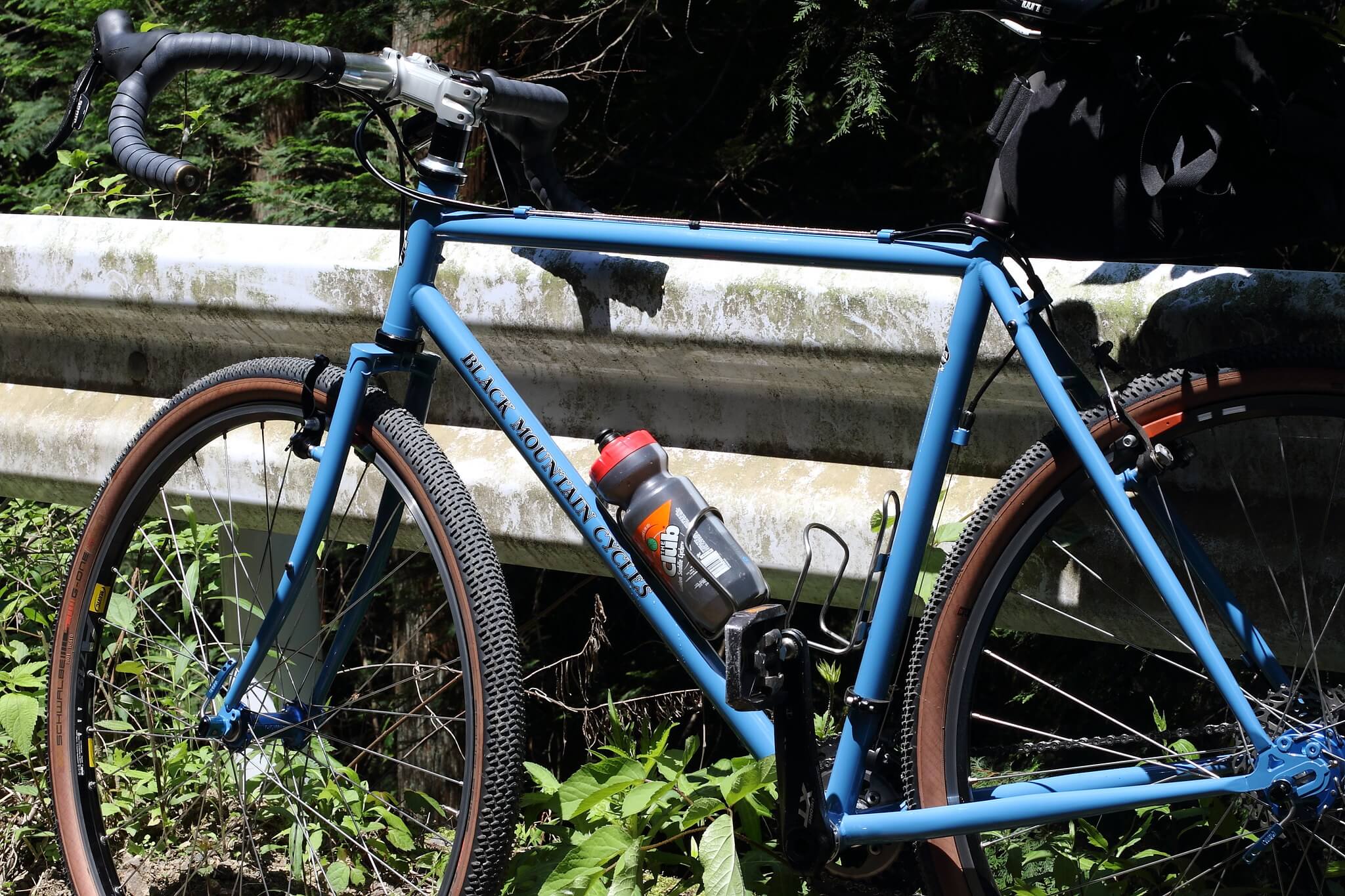 BLACK MOUNTAIN CYCLES - BLUE LUG