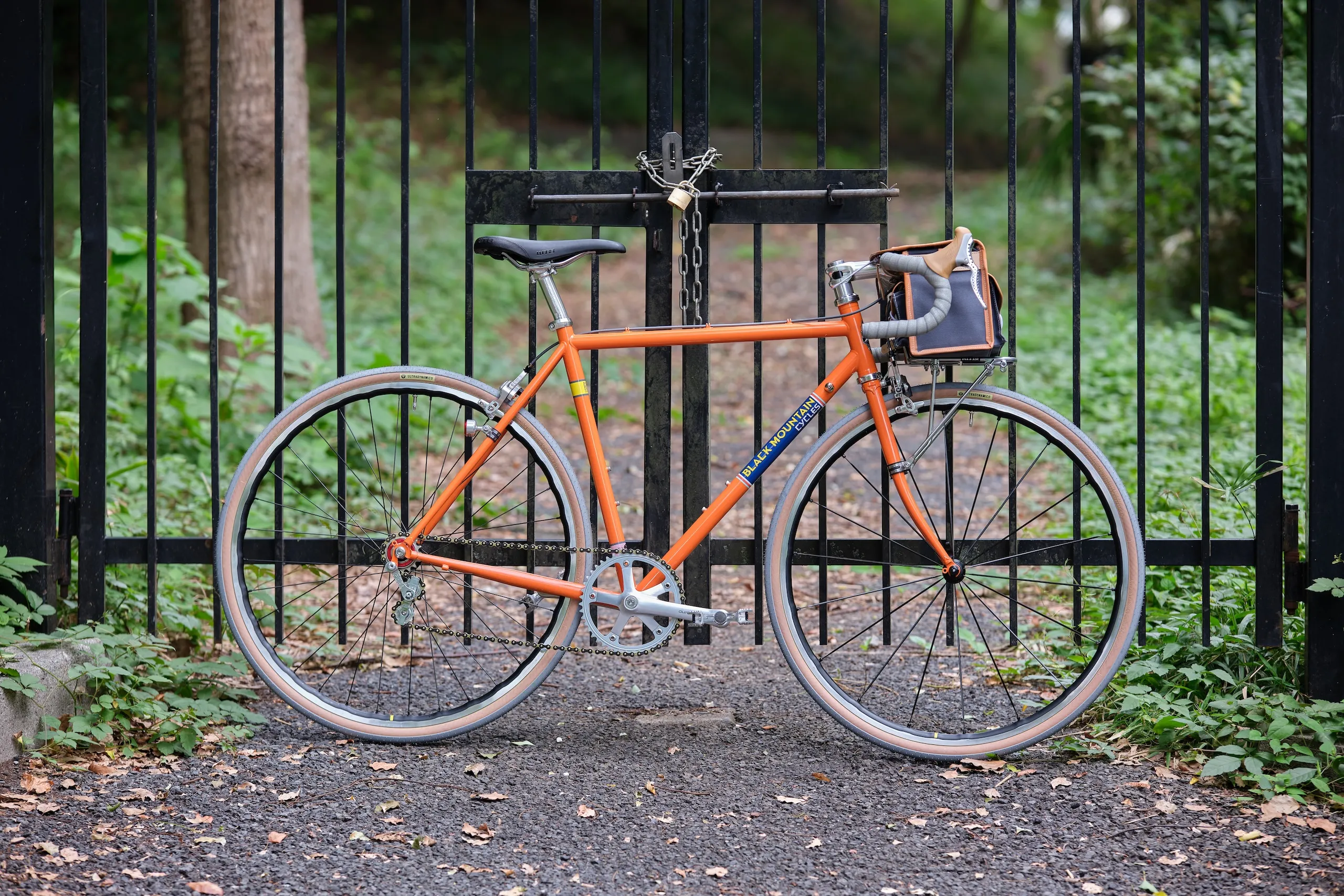 BLACK MOUNTAIN CYCLES - BLUE LUG