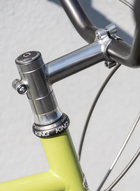 パーツ NITTO MT-32 100mm BLUE LUG NITTO* MT-32 low stack stem (dull) - BLUE LUG GLOBAL ONLINE