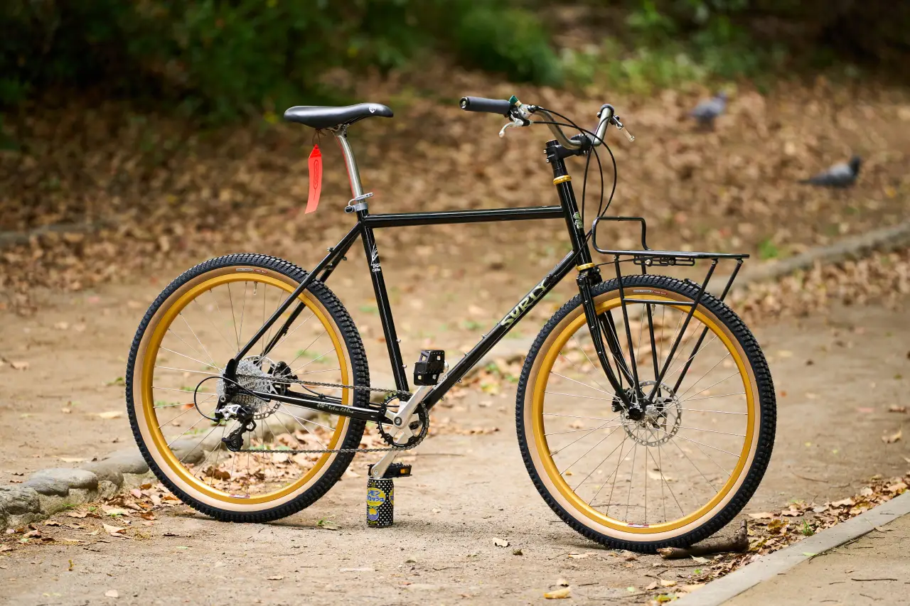 SURLY Disc Trucker 　※直接引渡しはスタンドもお付けします ディスクトラッカーにセンタースタンドを取り付ける | からあげ