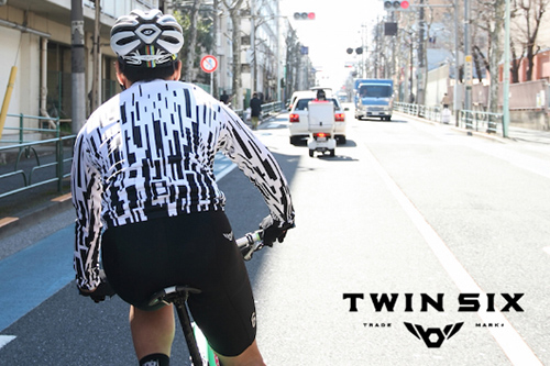 TWIN SIX